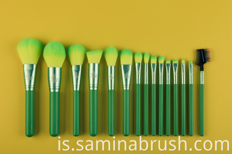 Makeup Brush 1340 Details 02